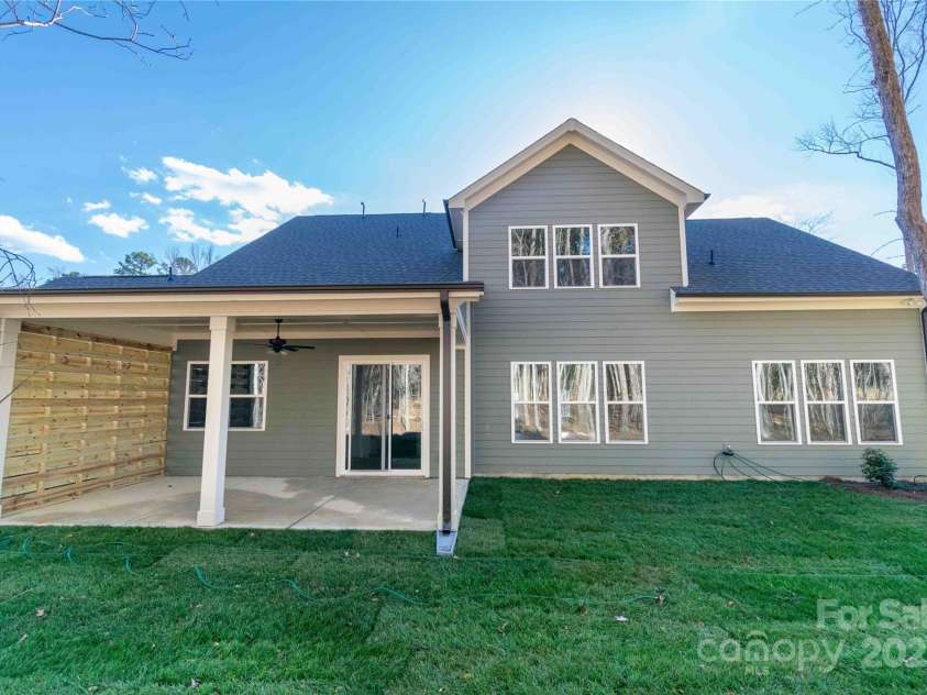 1865 Rock Hill Church Road, Matthews, NC 28104.  MLS# CAR4291270, YatesRealty ID 31508. 