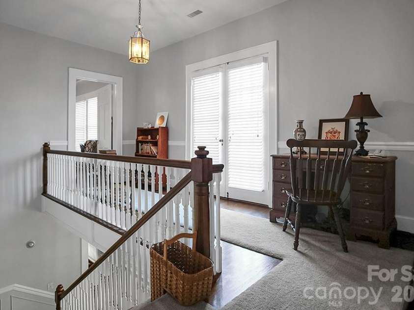 601 Washington Street, Shelby, NC 28150.  MLS# CAR4394855, YatesRealty ID 31508. 