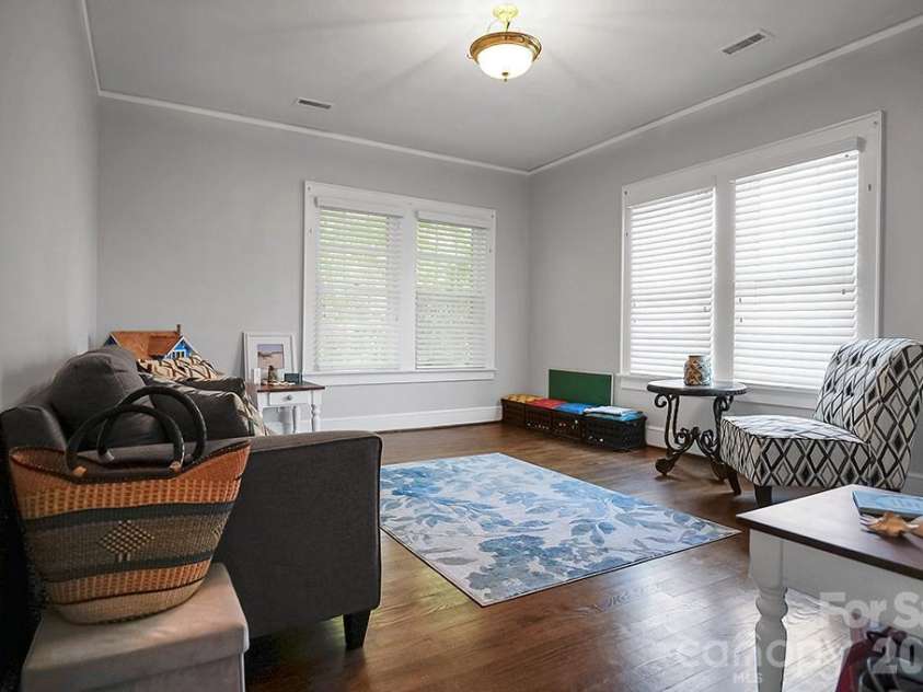 601 Washington Street, Shelby, NC 28150.  MLS# CAR4394855, YatesRealty ID 31508. 