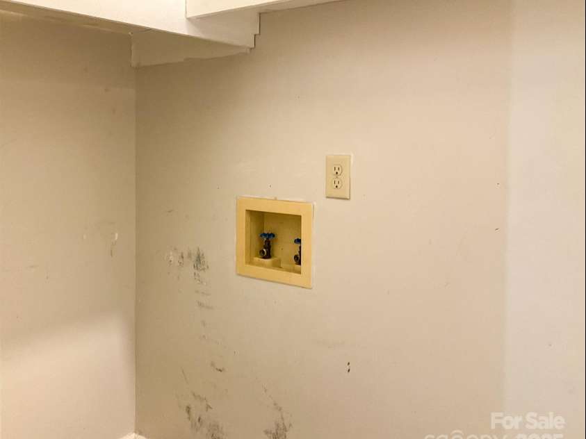 302 Morgan Street, Greer, SC 29651.  MLS# CAR4219291, YatesRealty ID 3151. 