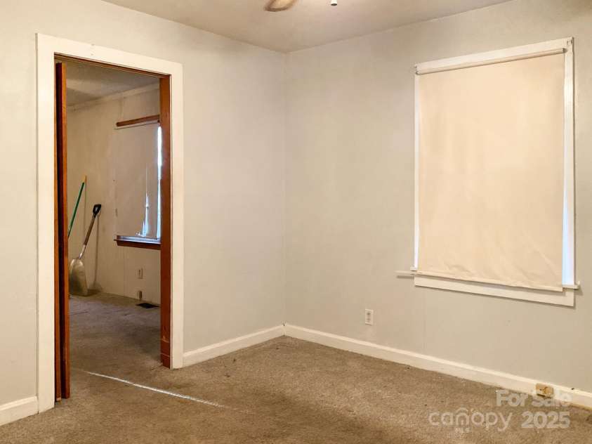 302 Morgan Street, Greer, SC 29651.  MLS# CAR4219291, YatesRealty ID 3151. 