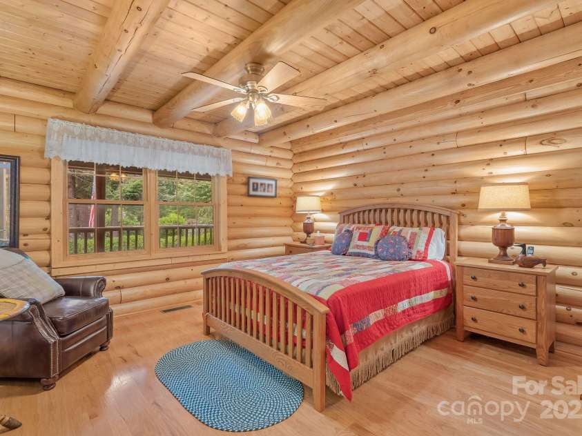 90 Forest Ridge Road, Burnsville, NC 28714.  MLS# CAR4176437, YatesRealty ID 3151. 3rd Bedroom on Main Floor