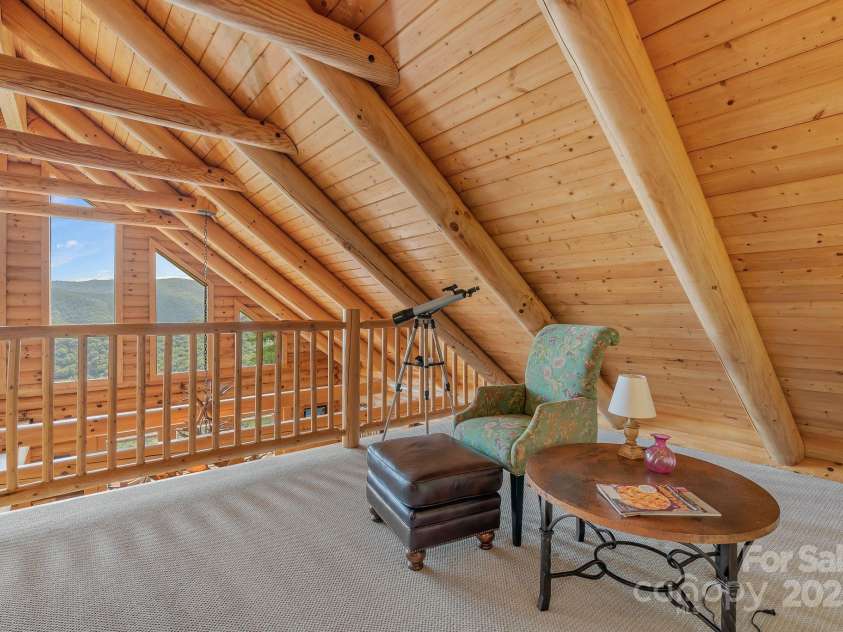 90 Forest Ridge Road, Burnsville, NC 28714.  MLS# CAR4176437, YatesRealty ID 3151. Loft 2nd Floor