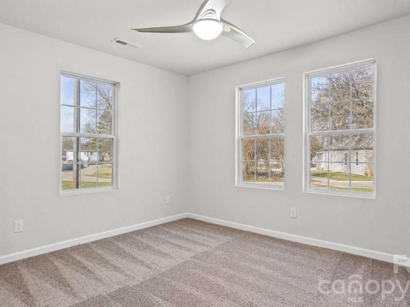 1215 Wilson W Lee Boulevard, Statesville, NC 28677.  MLS# CAR4394986, YatesRealty ID 31510. 