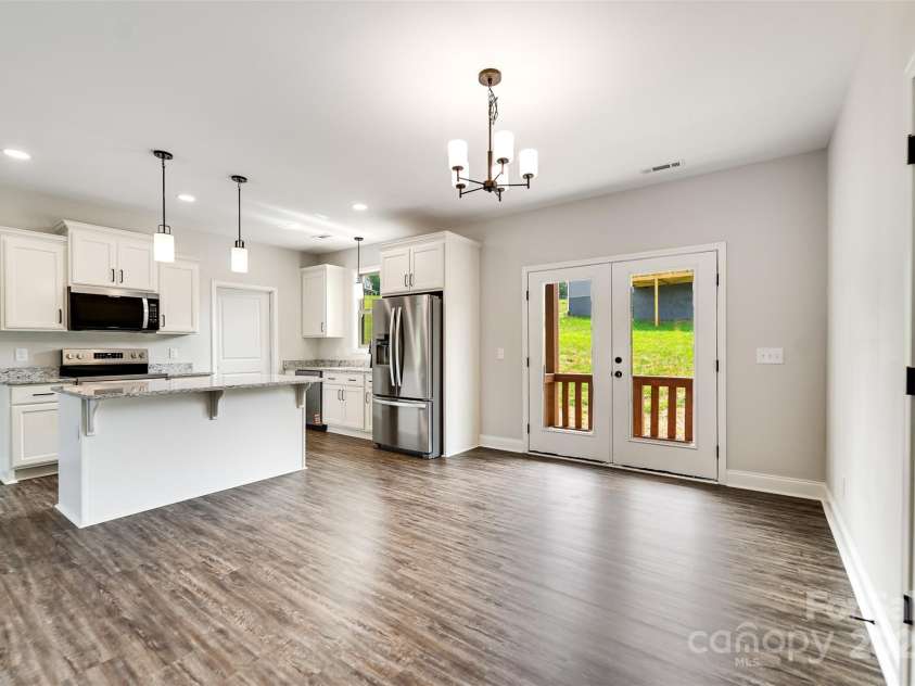 34 Kingston Street, Franklin, NC 28734.  MLS# CAR4286257, YatesRealty ID 31511. 