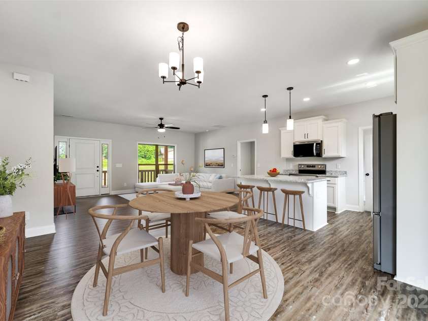 34 Kingston Street, Franklin, NC 28734.  MLS# CAR4286257, YatesRealty ID 31511. 