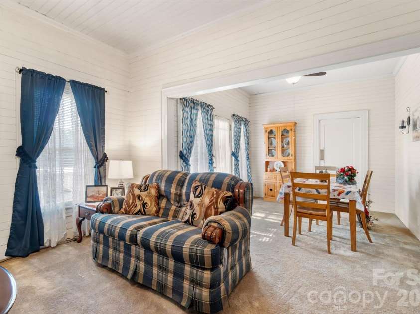 9350 US Highway 52 Highway, Wadesboro, NC 28170.  MLS# CAR4395029, YatesRealty ID 31511. 