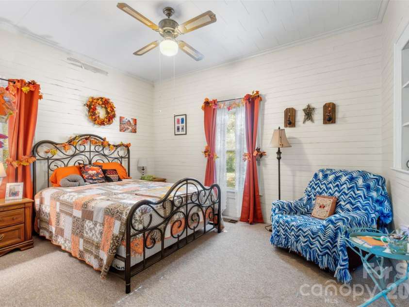 9350 US Highway 52 Highway, Wadesboro, NC 28170.  MLS# CAR4395029, YatesRealty ID 31511. 