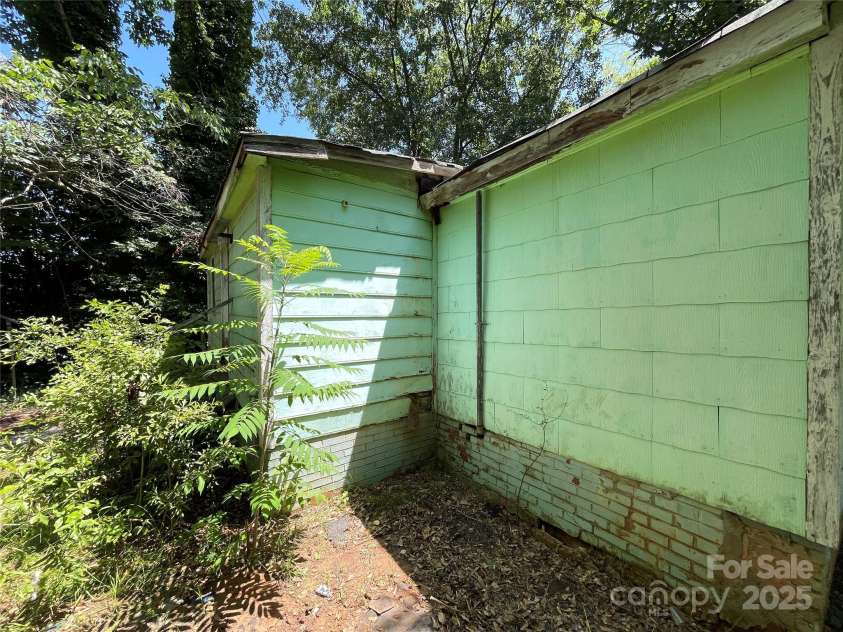 307 Steele Street, Fort Mill, SC 29715.  MLS# CAR4291342, YatesRealty ID 31516. 