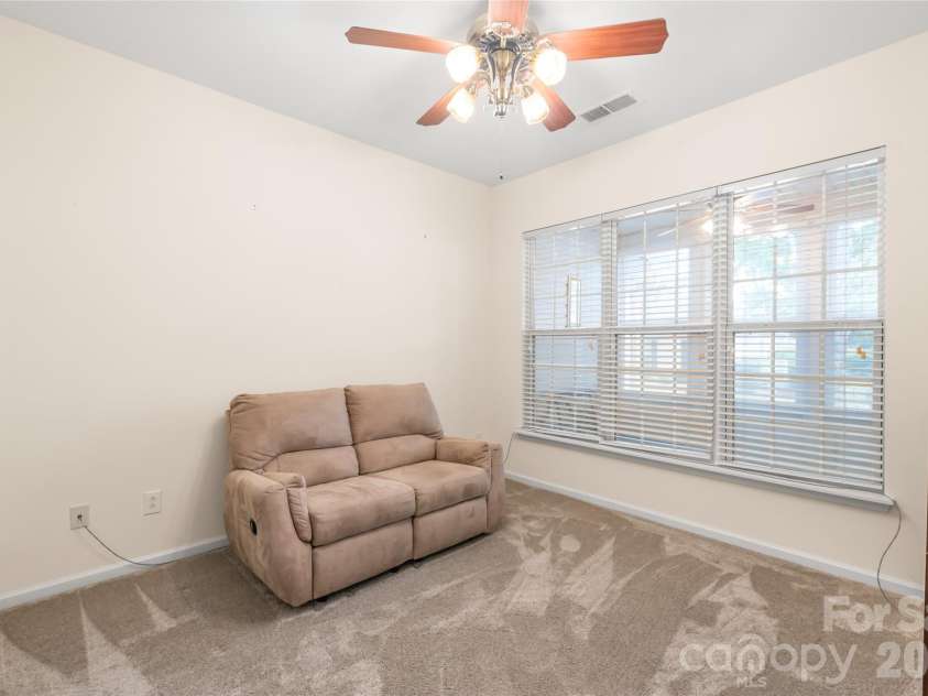 9205 Duckhorn Drive, Charlotte, NC 28277.  MLS# CAR4395320, YatesRealty ID 31517. 