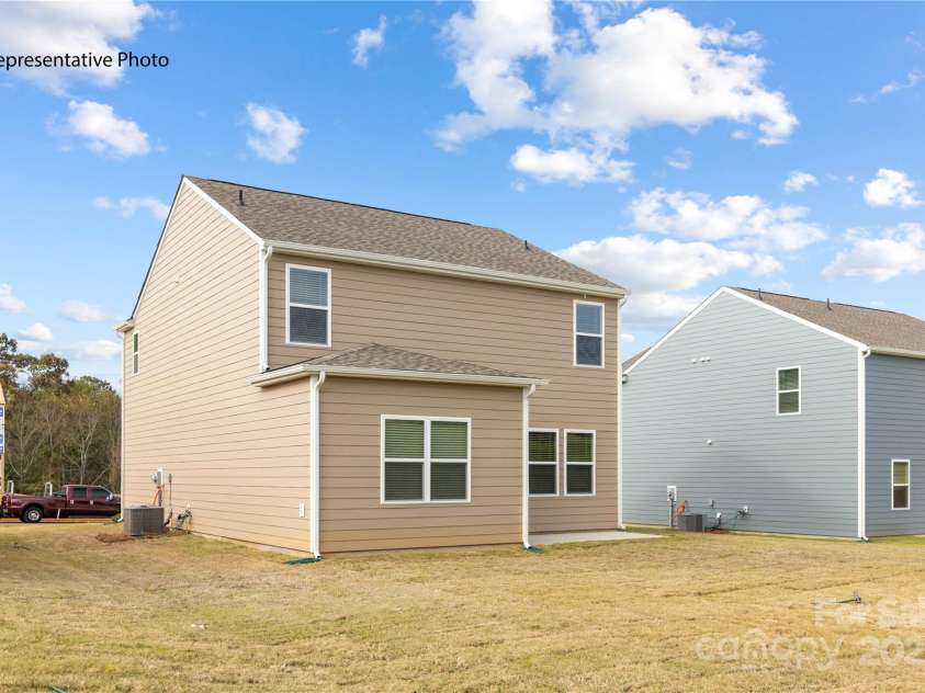 1063 20th Avenue Loop, Hickory, NC 28602.  MLS# CAR4291423, YatesRealty ID 31518. 