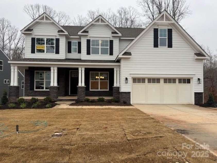 5055 McLaughlin Loop, Waxhaw, NC 28173.  MLS# CAR4291071, YatesRealty ID 31519. Lot 54 features a Charleston D floorplan