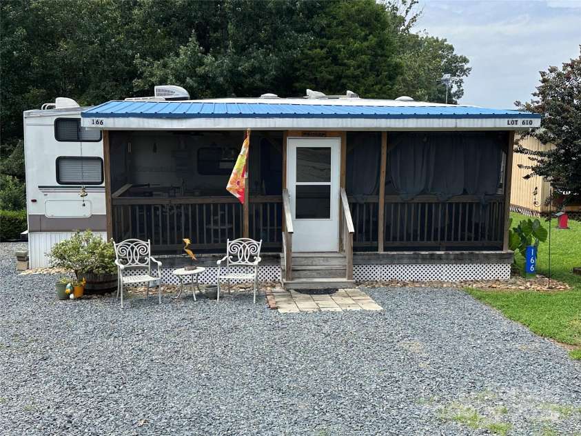 166 Cardinal Avenue, New London, NC 28127.  MLS# CAR4289140, YatesRealty ID 31522. 