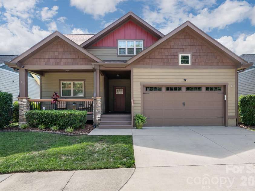 17 Asher Lane, Arden, NC 28704.  MLS# CAR4395177, YatesRealty ID 31522. 