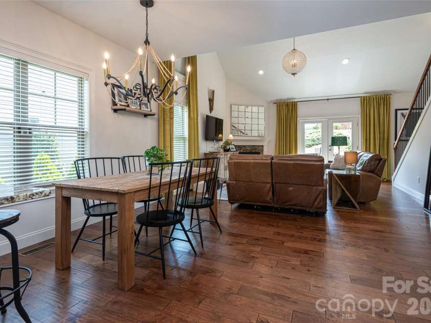 17 Asher Lane, Arden, NC 28704.  MLS# CAR4395177, YatesRealty ID 31522. 