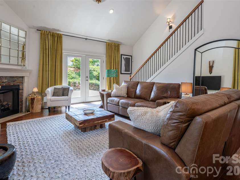 17 Asher Lane, Arden, NC 28704.  MLS# CAR4395177, YatesRealty ID 31522. 