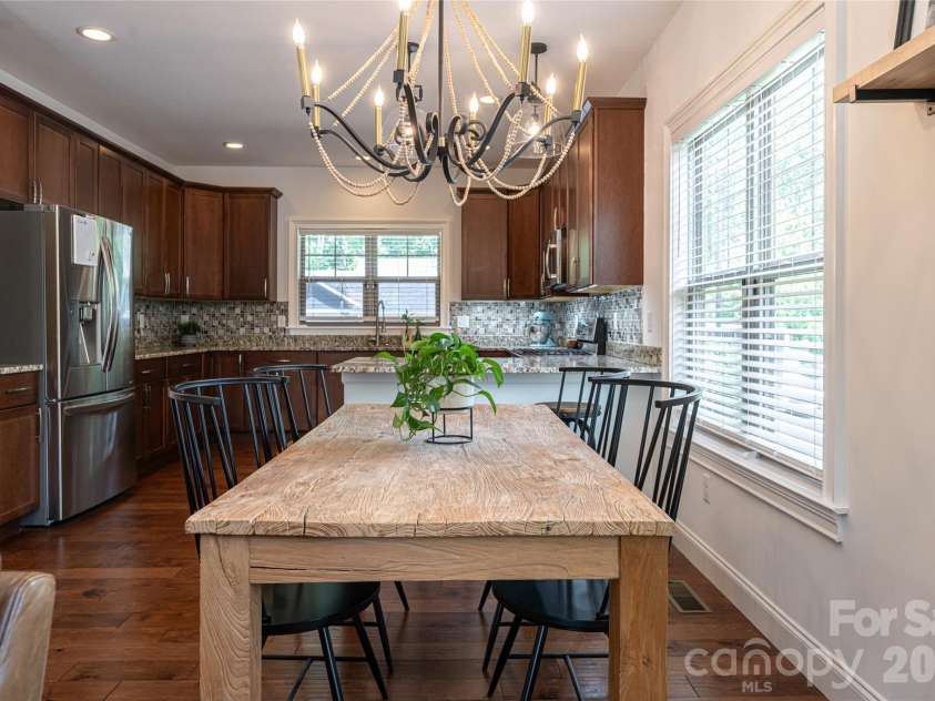 17 Asher Lane, Arden, NC 28704.  MLS# CAR4395177, YatesRealty ID 31522. 