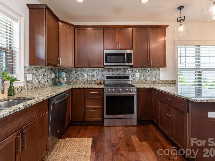 17 Asher Lane, Arden, NC 28704.  MLS# CAR4395177, YatesRealty ID 31522. 