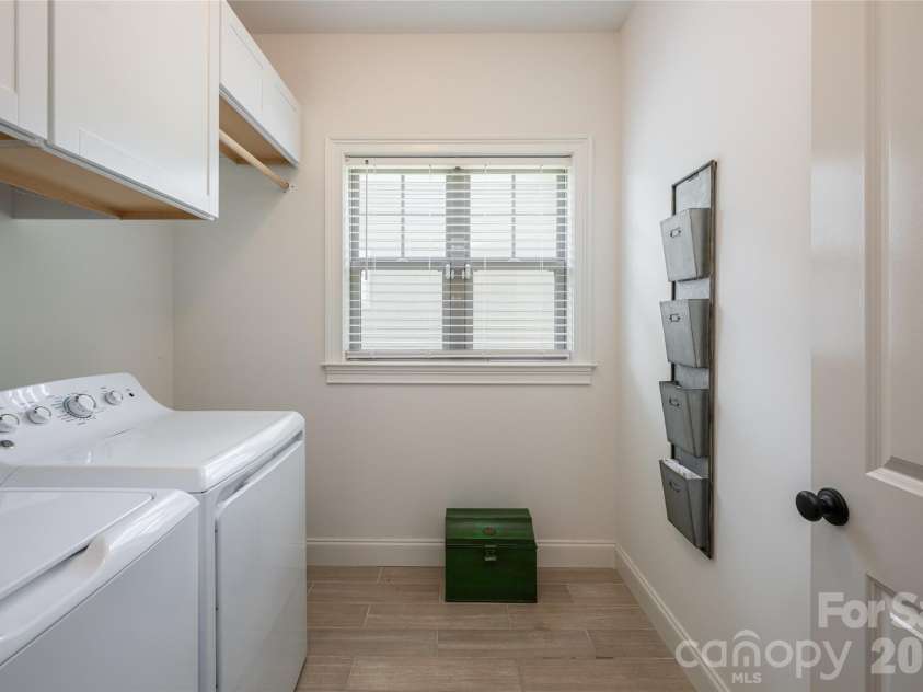 17 Asher Lane, Arden, NC 28704.  MLS# CAR4395177, YatesRealty ID 31522. 