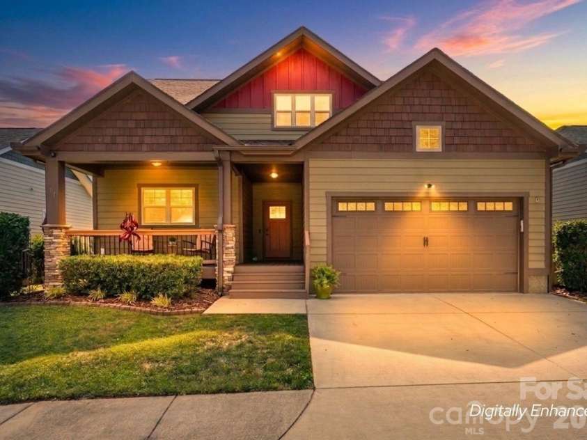 17 Asher Lane, Arden, NC 28704.  MLS# CAR4395177, YatesRealty ID 31522. 
