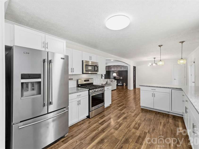 4022 Lynn Circle, Shelby, NC 28152.  MLS# CAR4395217, YatesRealty ID 31523. 