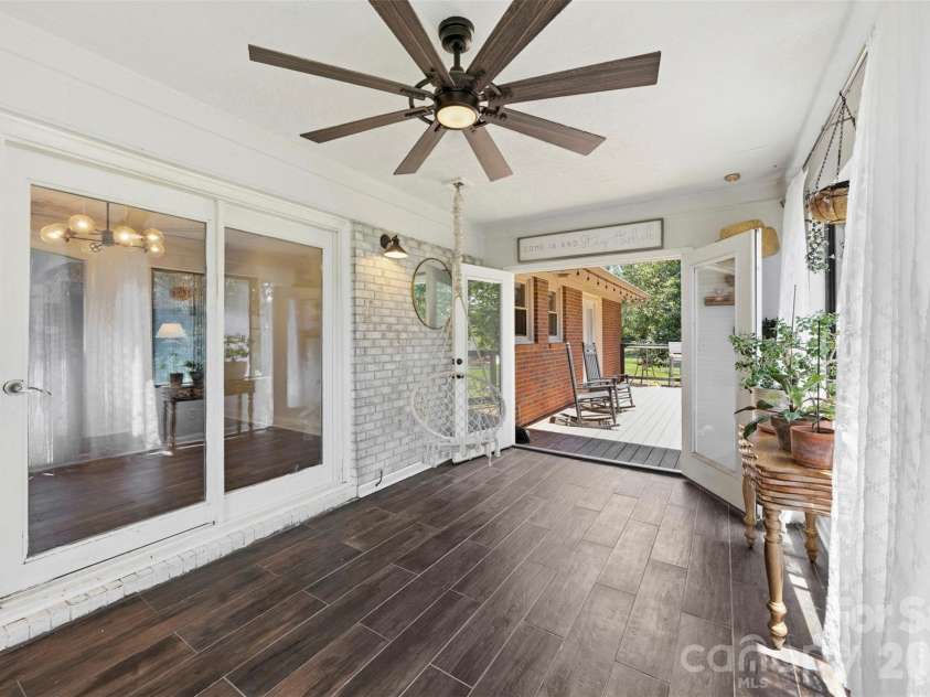 4022 Lynn Circle, Shelby, NC 28152.  MLS# CAR4395217, YatesRealty ID 31523. 