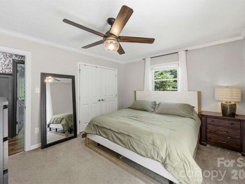 4022 Lynn Circle, Shelby, NC 28152.  MLS# CAR4395217, YatesRealty ID 31523. 