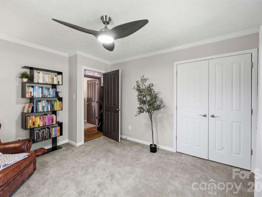 4022 Lynn Circle, Shelby, NC 28152.  MLS# CAR4395217, YatesRealty ID 31523. 