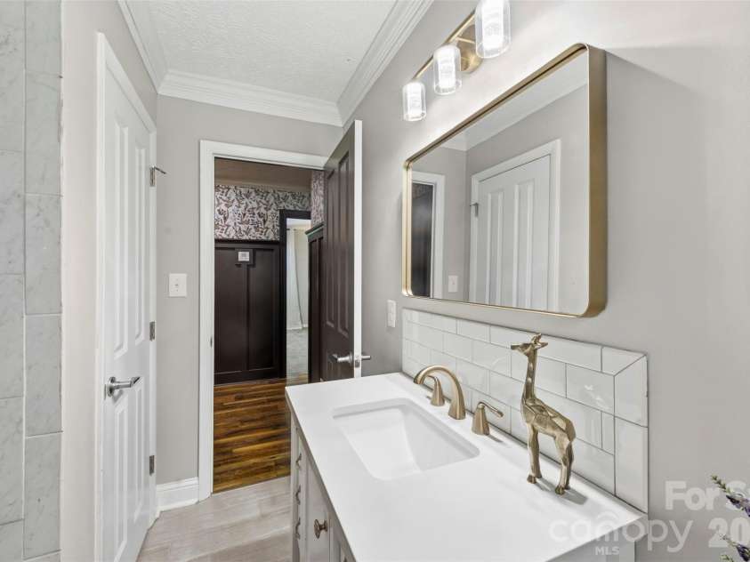 4022 Lynn Circle, Shelby, NC 28152.  MLS# CAR4395217, YatesRealty ID 31523. 