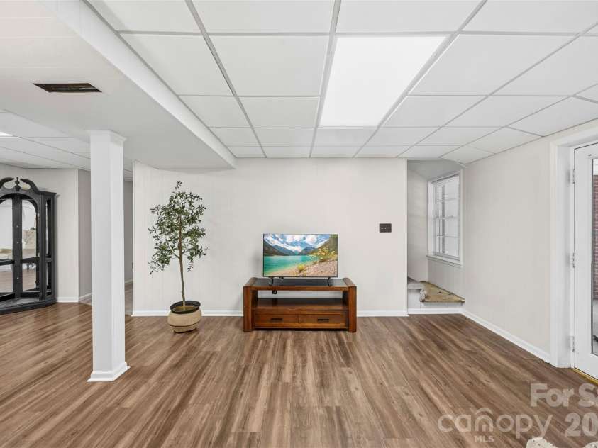 4022 Lynn Circle, Shelby, NC 28152.  MLS# CAR4395217, YatesRealty ID 31523. 