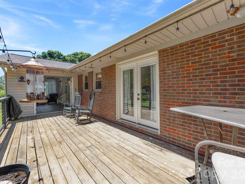 4022 Lynn Circle, Shelby, NC 28152.  MLS# CAR4395217, YatesRealty ID 31523. 