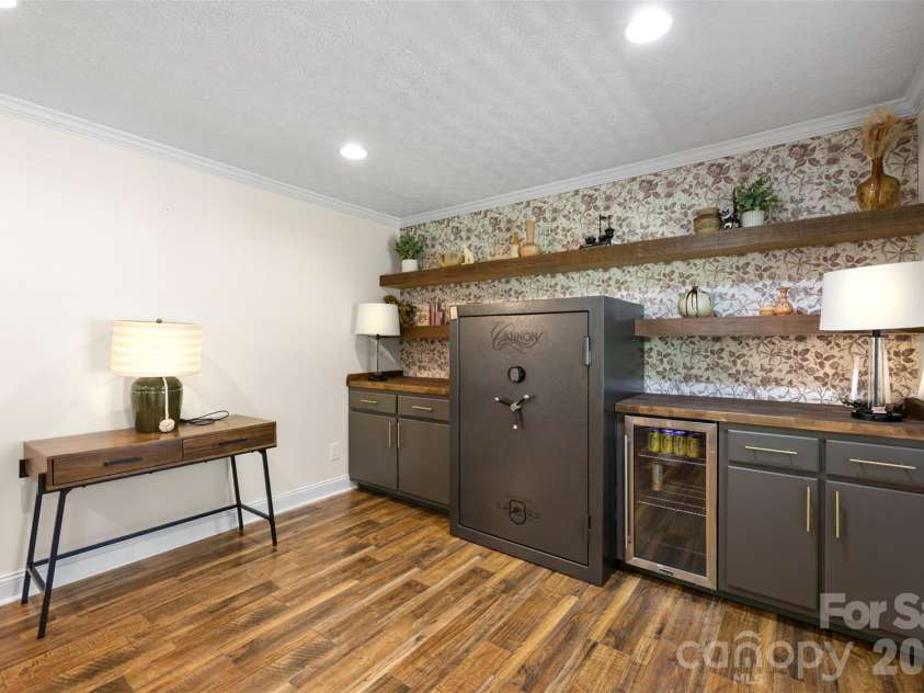 4022 Lynn Circle, Shelby, NC 28152.  MLS# CAR4420992, YatesRealty ID 31523. 