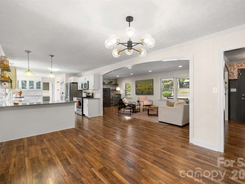 4022 Lynn Circle, Shelby, NC 28152.  MLS# CAR4420992, YatesRealty ID 31523. 