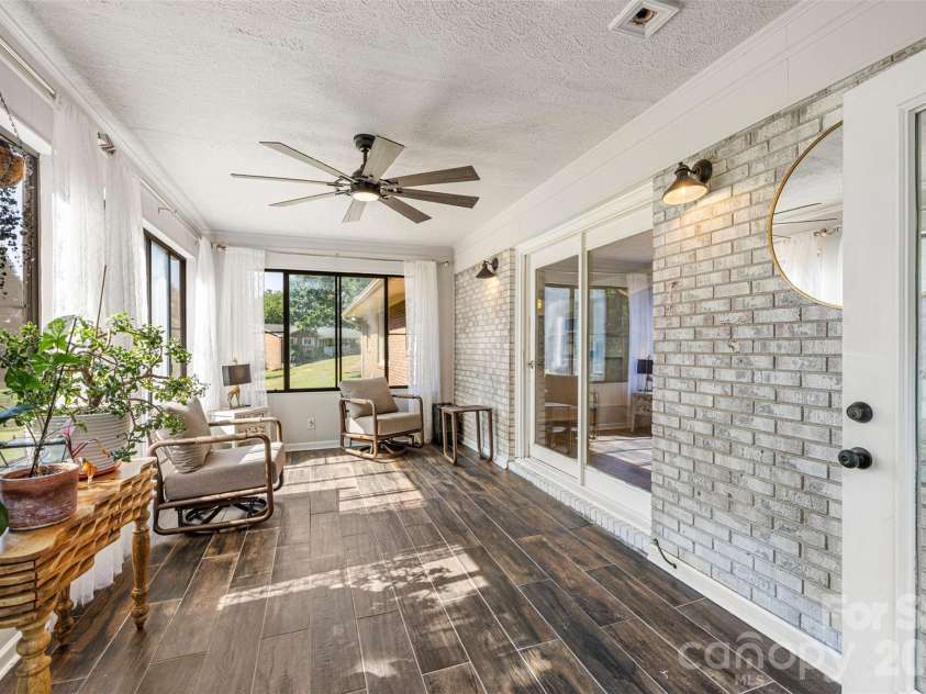4022 Lynn Circle, Shelby, NC 28152.  MLS# CAR4420992, YatesRealty ID 31523. 
