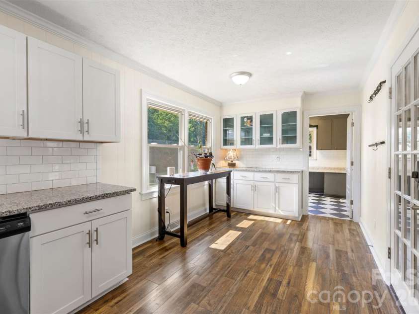 4022 Lynn Circle, Shelby, NC 28152.  MLS# CAR4420992, YatesRealty ID 31523. 