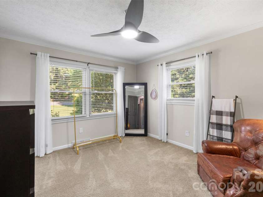 4022 Lynn Circle, Shelby, NC 28152.  MLS# CAR4420992, YatesRealty ID 31523. 