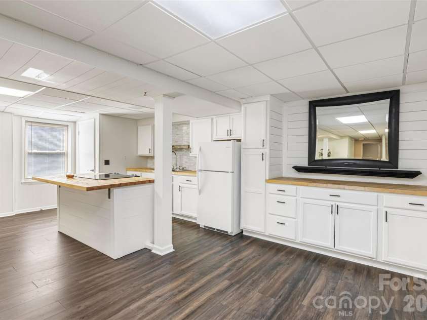 4022 Lynn Circle, Shelby, NC 28152.  MLS# CAR4420992, YatesRealty ID 31523. 