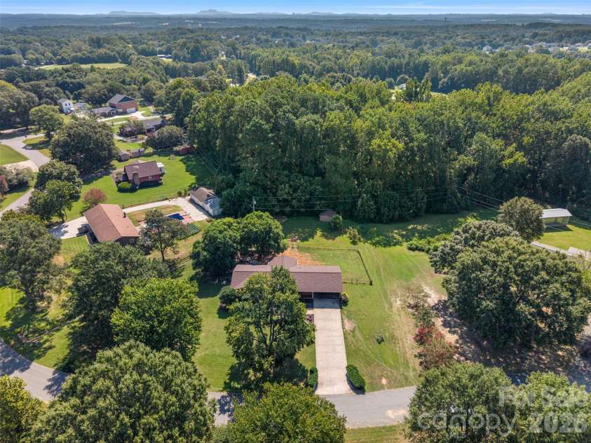 4022 Lynn Circle, Shelby, NC 28152.  MLS# CAR4420992, YatesRealty ID 31523. 
