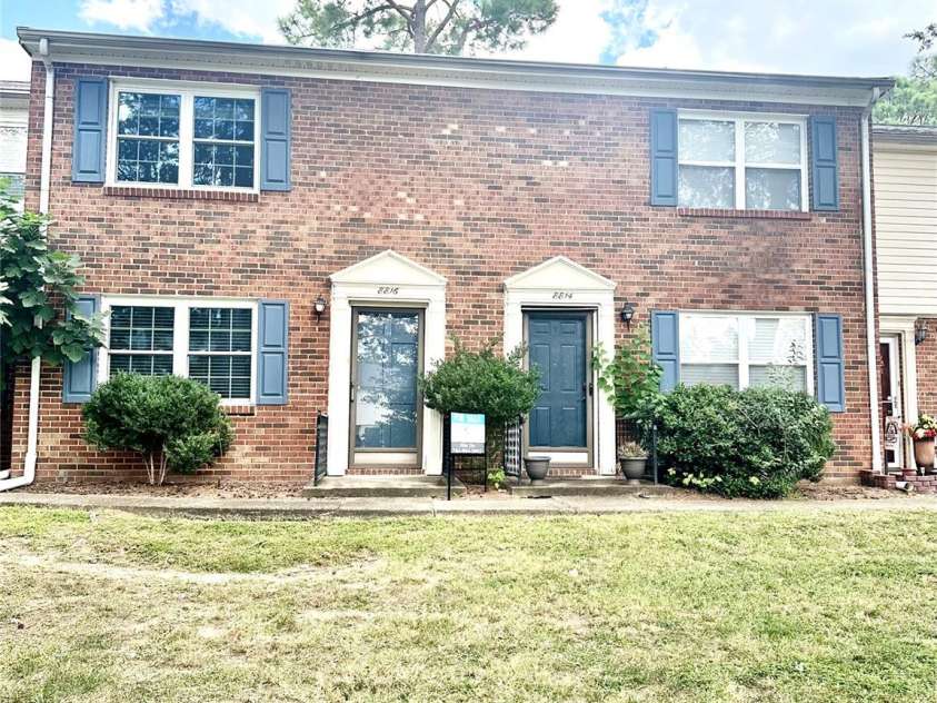 8816 Hunter Ridge Drive, Charlotte, NC 28226.  MLS# CAR4290769, YatesRealty ID 31525. 