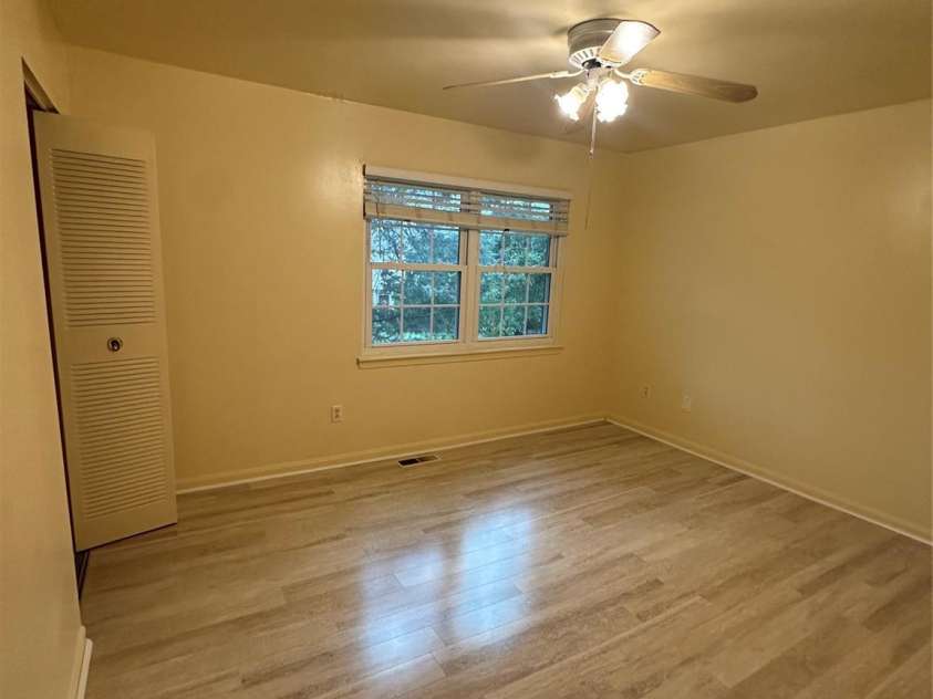 8816 Hunter Ridge Drive, Charlotte, NC 28226.  MLS# CAR4290769, YatesRealty ID 31525. 