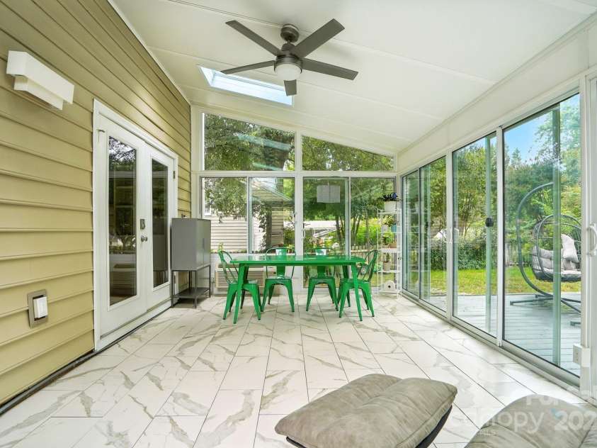 1909 Lawton Bluff Road, Charlotte, NC 28226.  MLS# CAR4291347, YatesRealty ID 31527. 