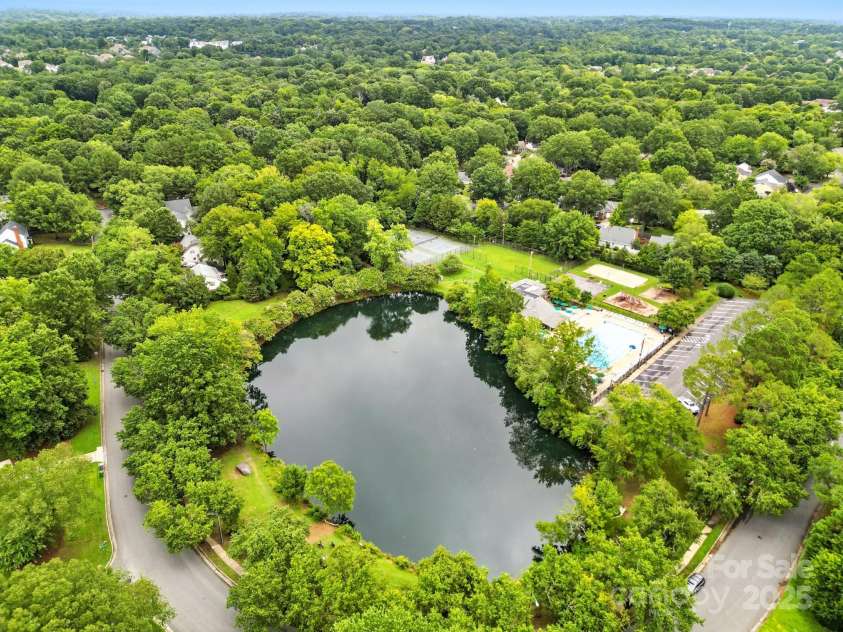 1909 Lawton Bluff Road, Charlotte, NC 28226.  MLS# CAR4291347, YatesRealty ID 31527. 