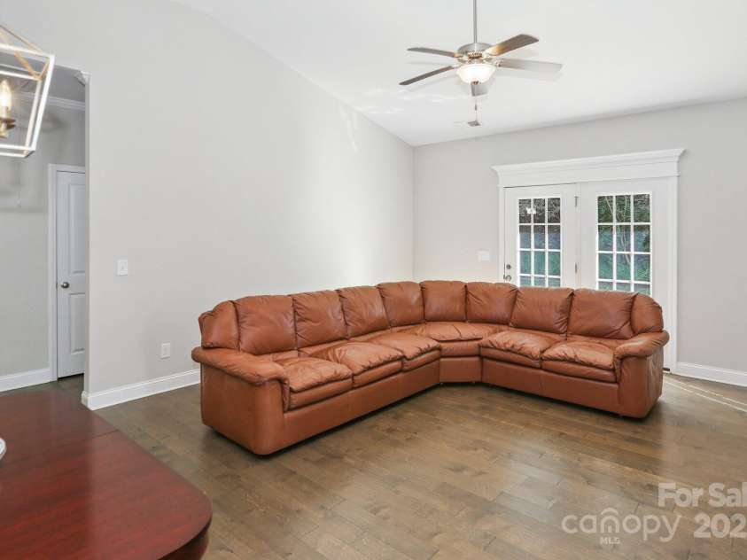 1648 Williamsburg Drive, Rock Hill, SC 29732.  MLS# CAR4312572, YatesRealty ID 3153. 