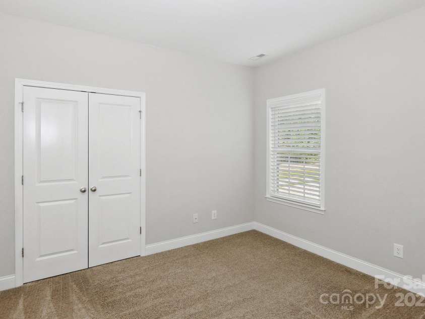 1648 Williamsburg Drive, Rock Hill, SC 29732.  MLS# CAR4312572, YatesRealty ID 3153. 