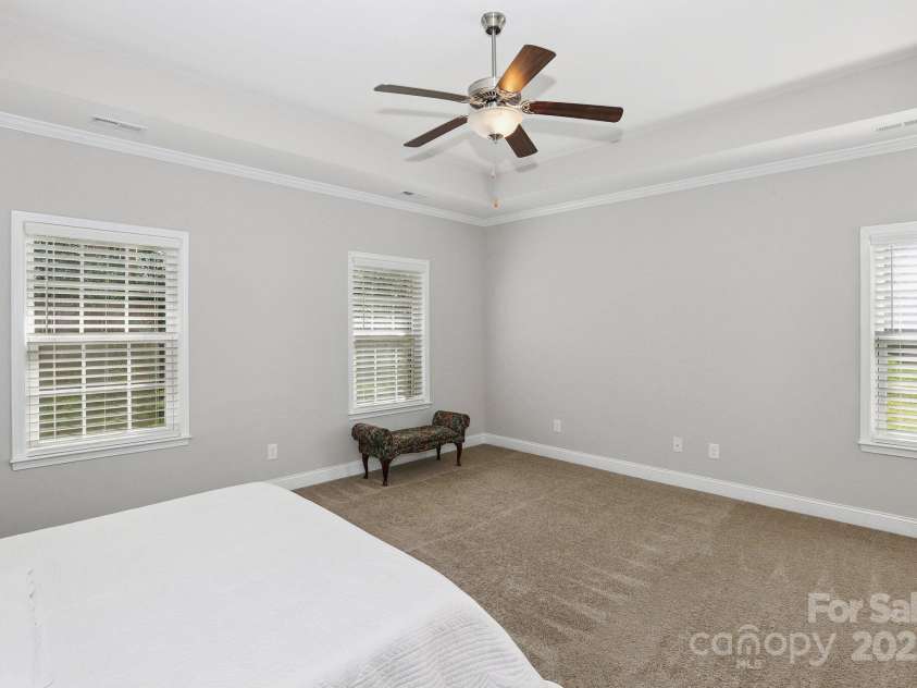 1648 Williamsburg Drive, Rock Hill, SC 29732.  MLS# CAR4312572, YatesRealty ID 3153. 