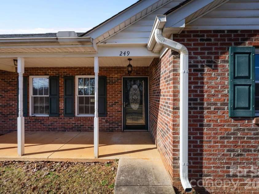 249 Shumaker Drive, Statesville, NC 28625.  MLS# CAR4349822, YatesRealty ID 3153. 