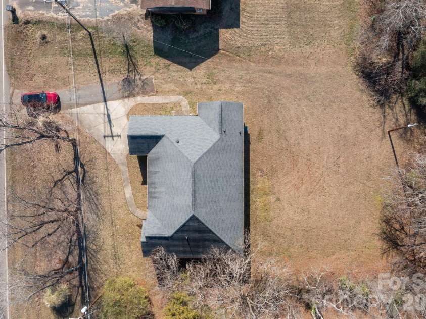 249 Shumaker Drive, Statesville, NC 28625.  MLS# CAR4349822, YatesRealty ID 3153. 