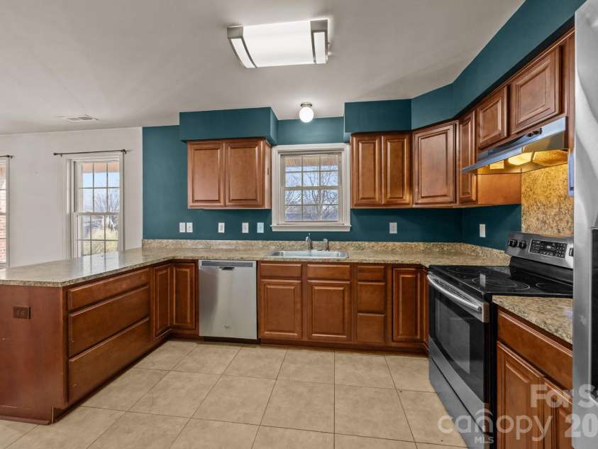 249 Shumaker Drive, Statesville, NC 28625.  MLS# CAR4349822, YatesRealty ID 3153. 