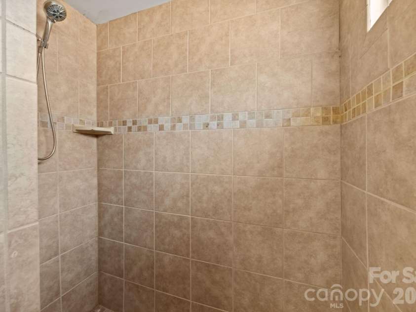 249 Shumaker Drive, Statesville, NC 28625.  MLS# CAR4349822, YatesRealty ID 3153. 