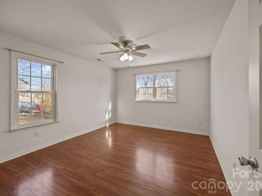 249 Shumaker Drive, Statesville, NC 28625.  MLS# CAR4349822, YatesRealty ID 3153. 